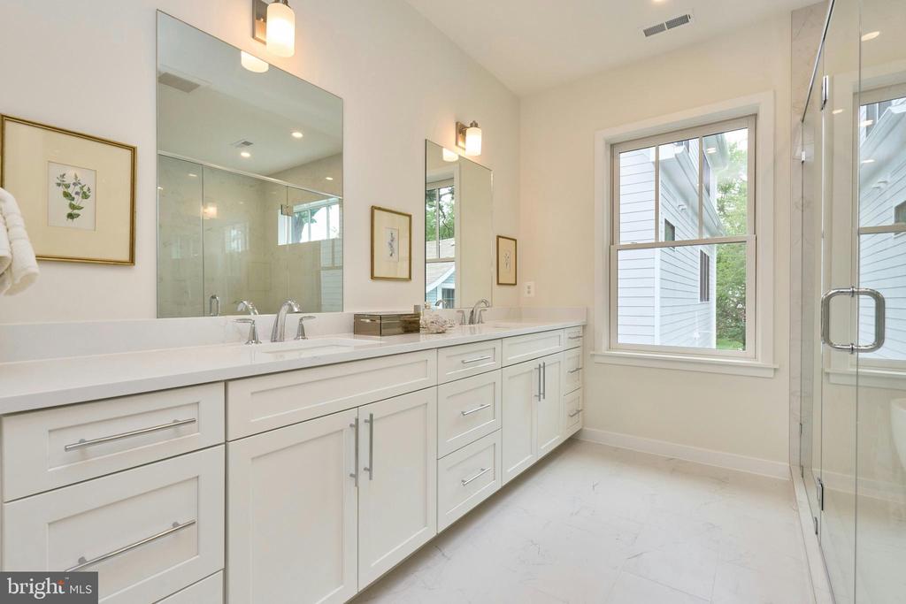 3233 4TH STREET N
