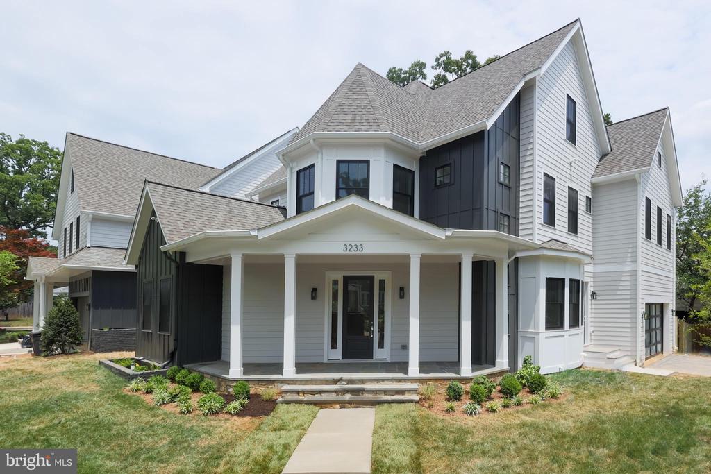 3233 4TH STREET N