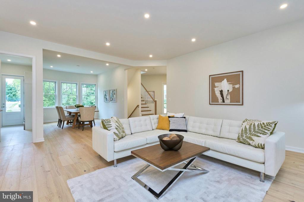 3233 4TH STREET N