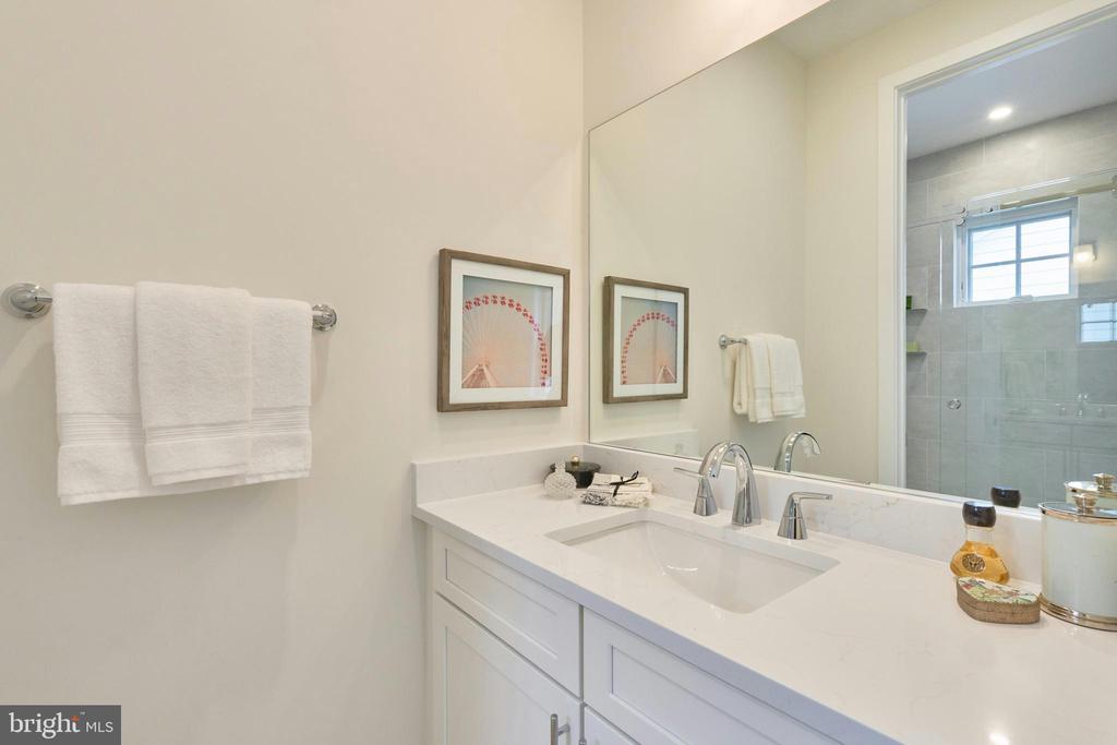 3233 4TH STREET N