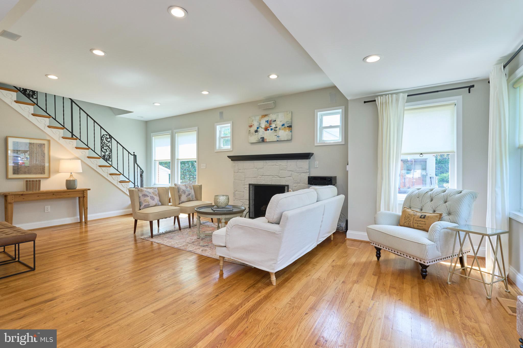 255 N BRYAN STREET