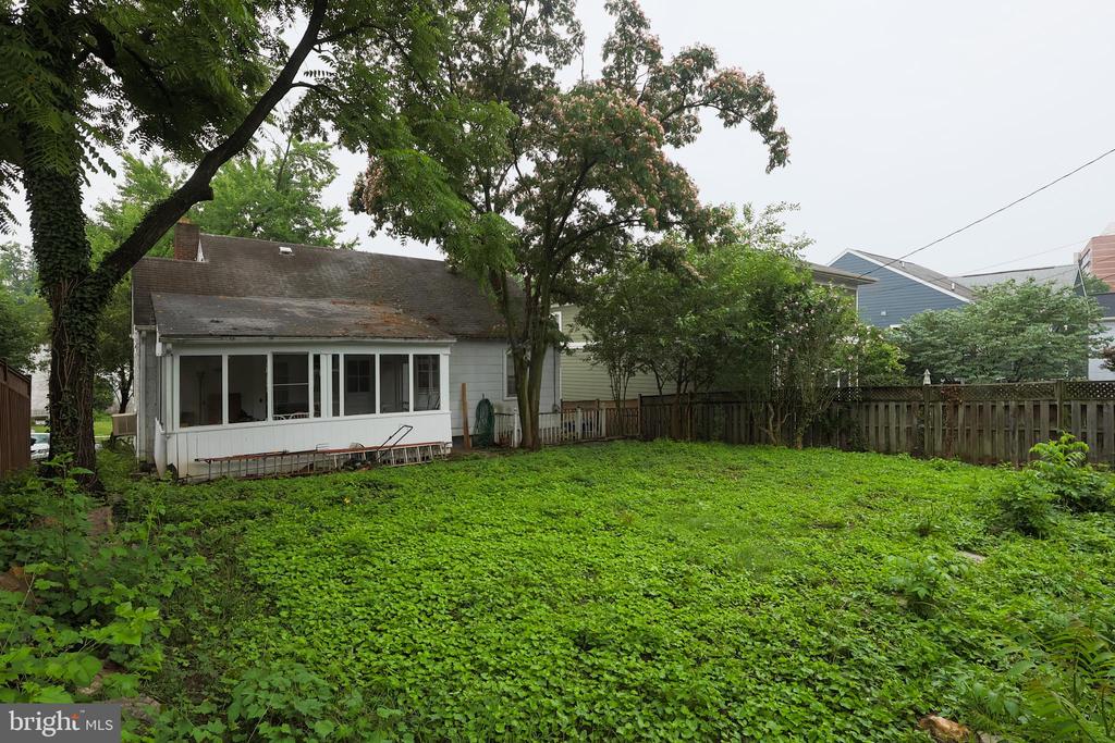 4827 16TH ROAD N