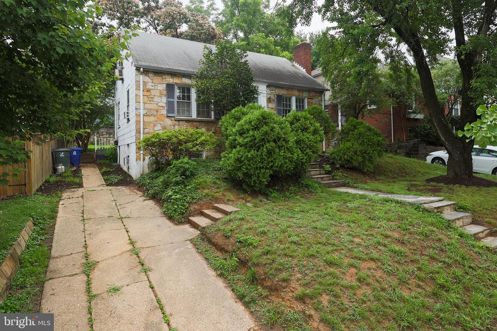 4827 16TH ROAD N