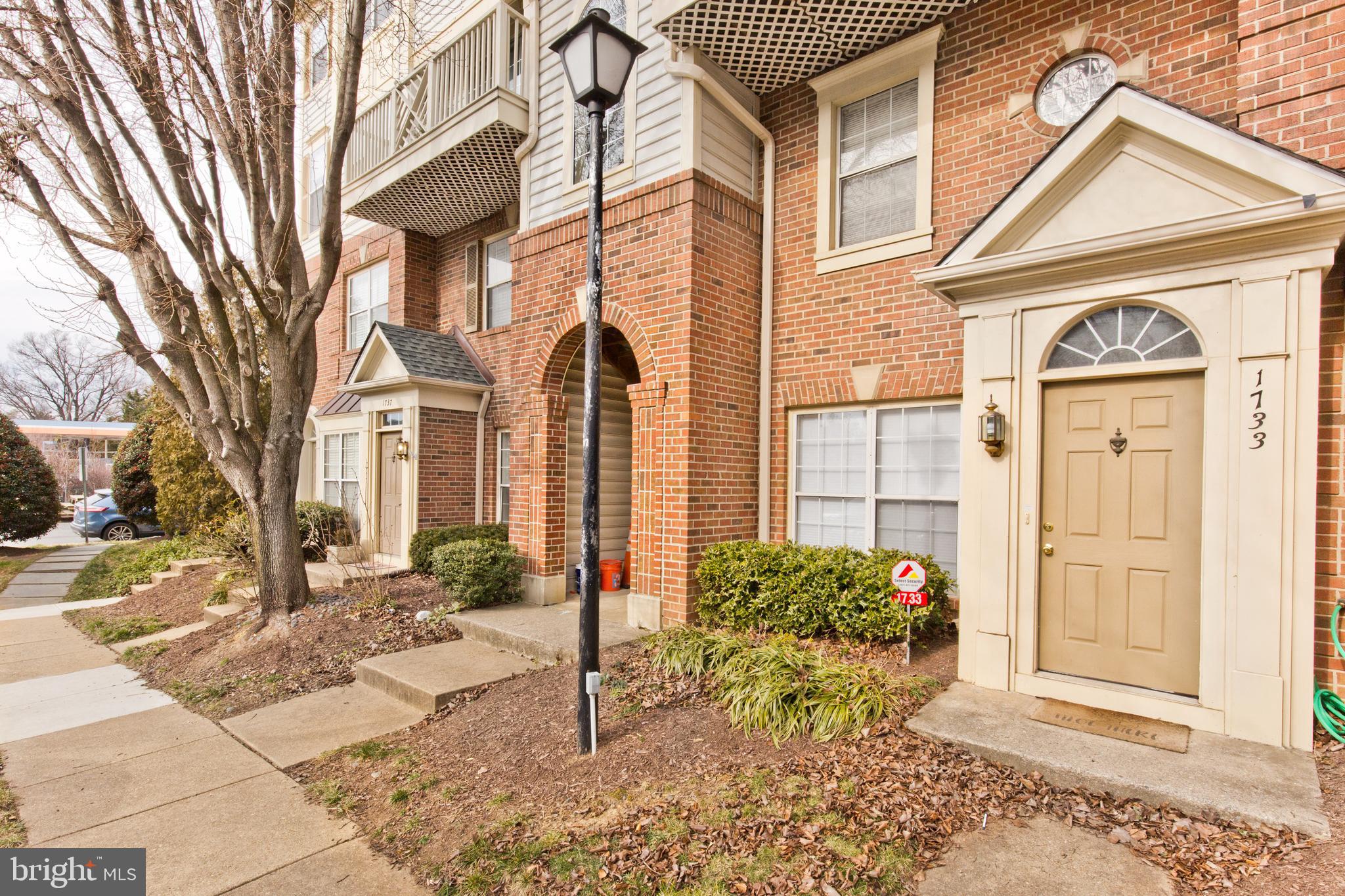 1735 KINGSGATE COURT Unit: 304
