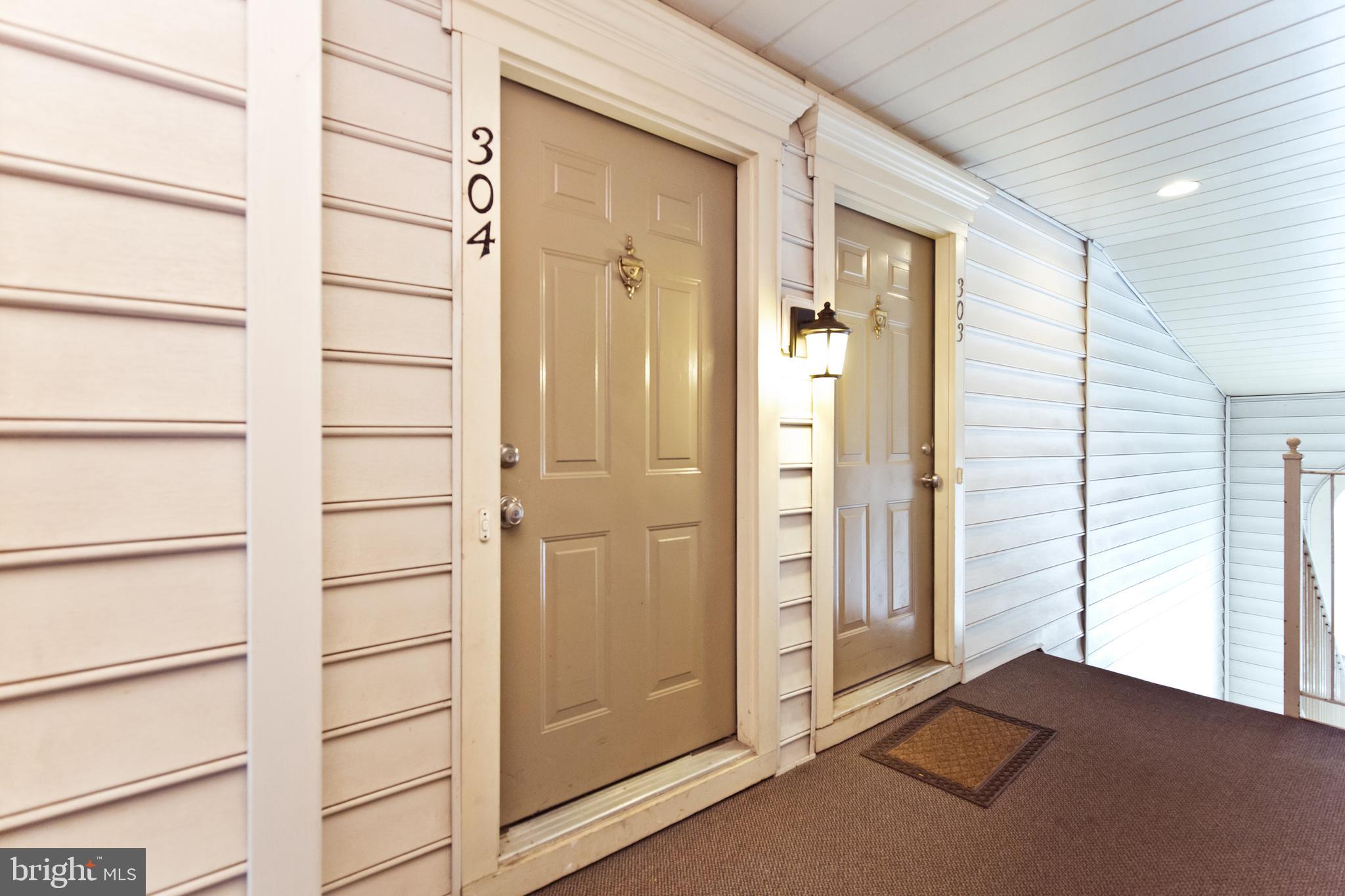1735 KINGSGATE COURT Unit: 304