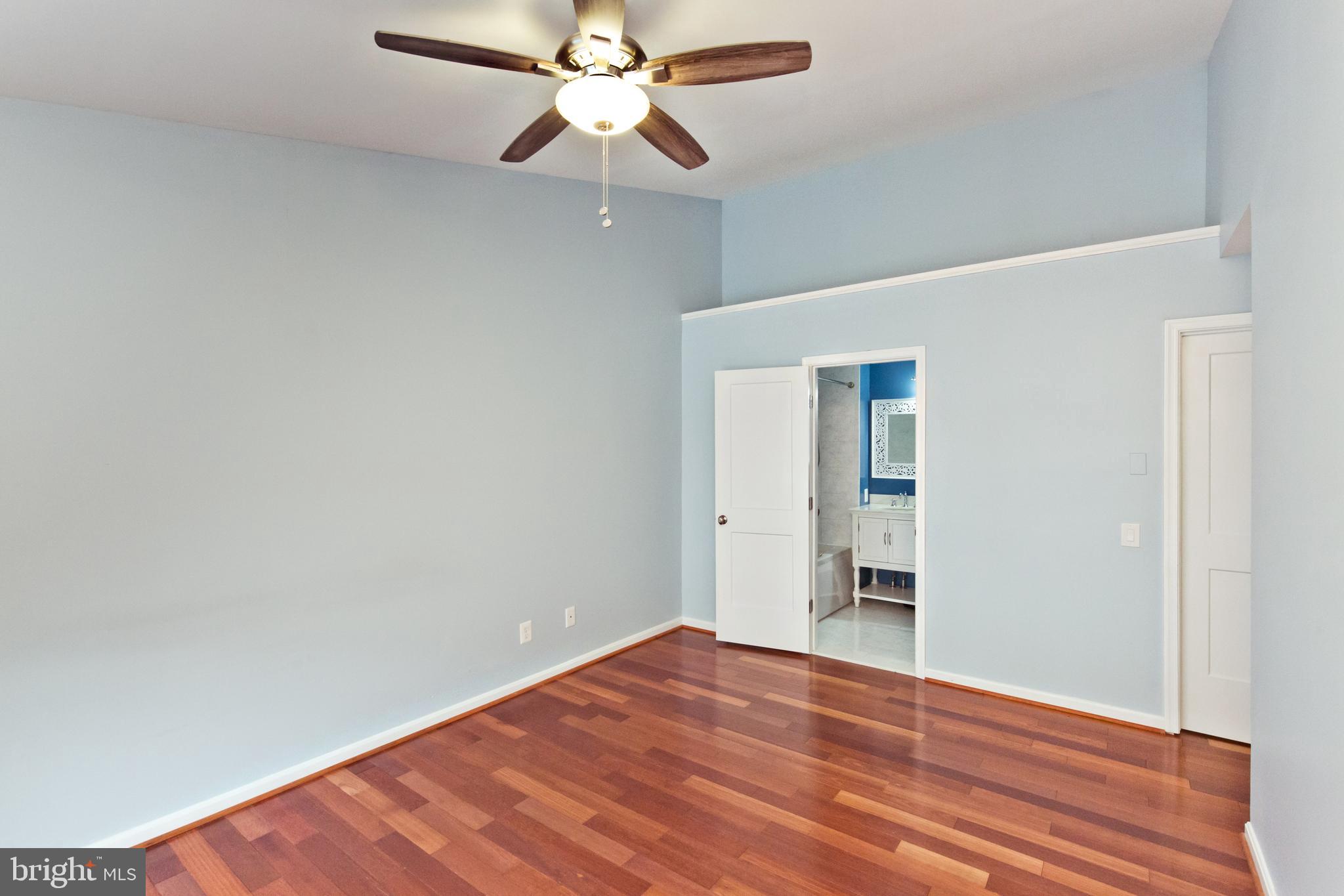 1735 KINGSGATE COURT Unit: 304