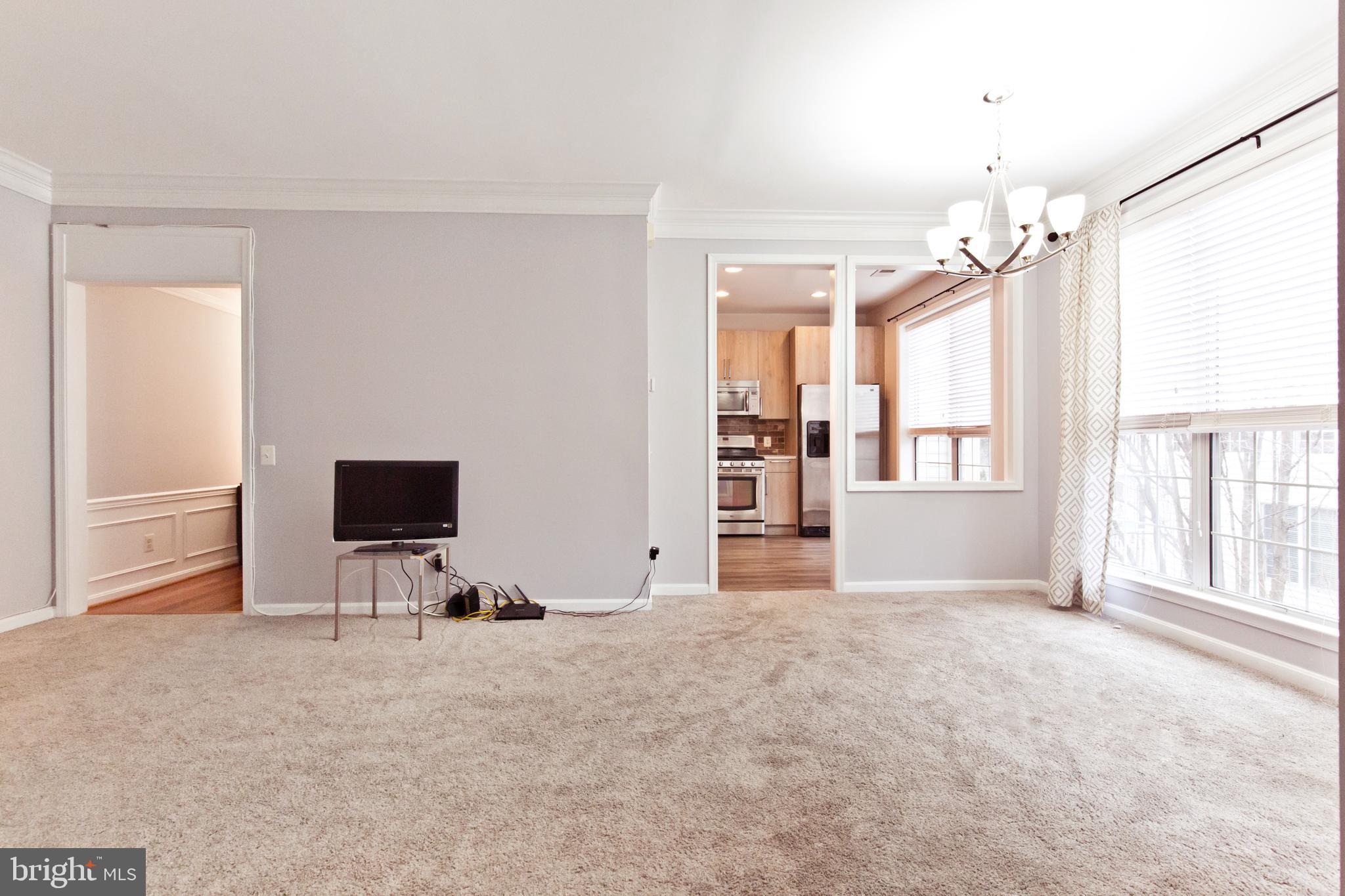 1735 KINGSGATE COURT Unit: 304