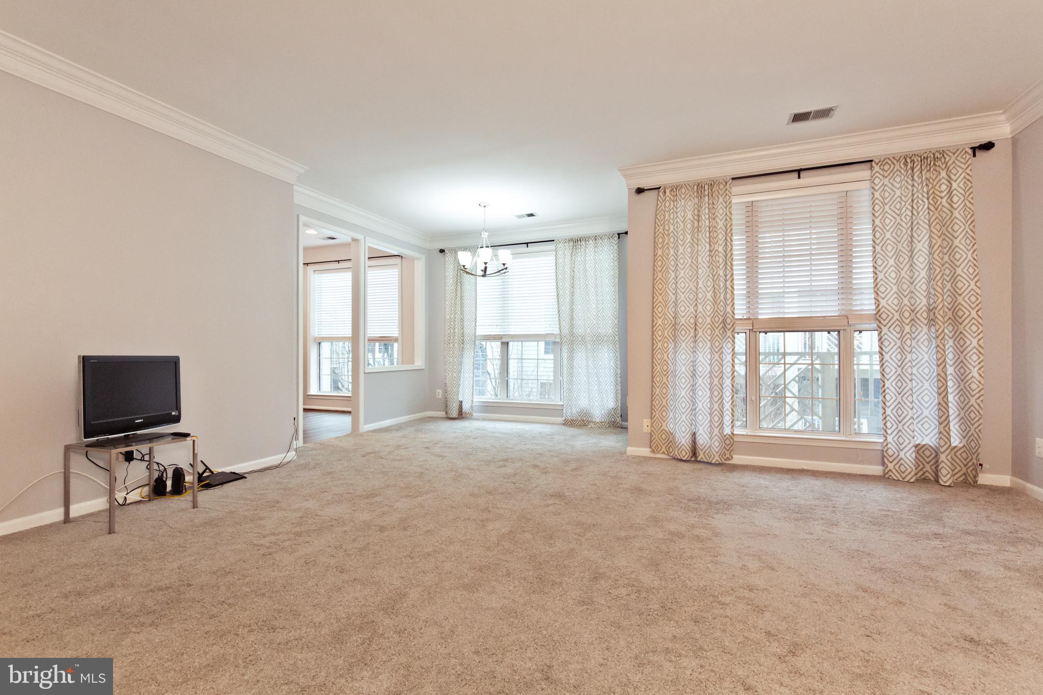 1735 KINGSGATE COURT Unit: 304