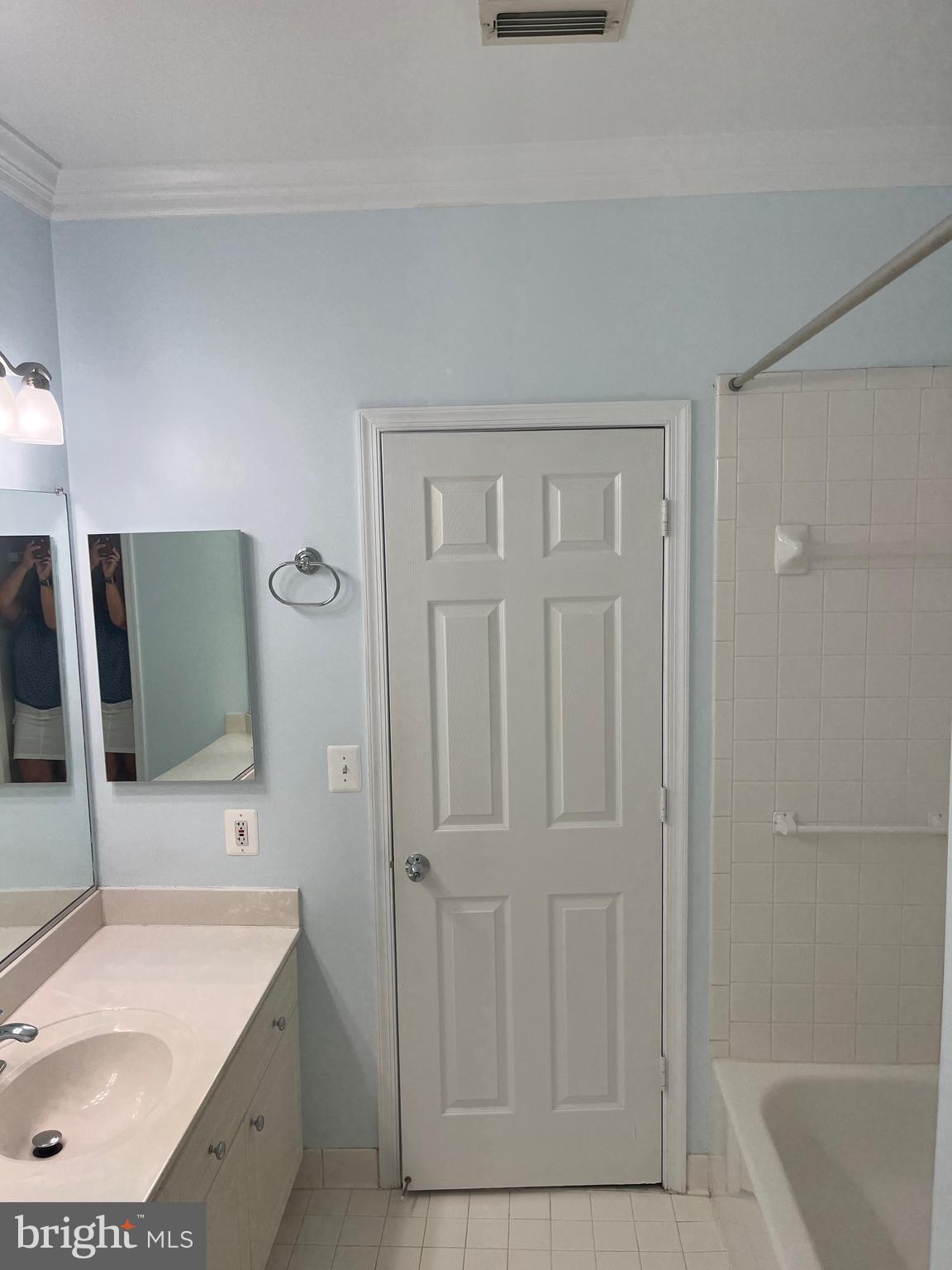 12911 ALTON SQUARE Unit: 201