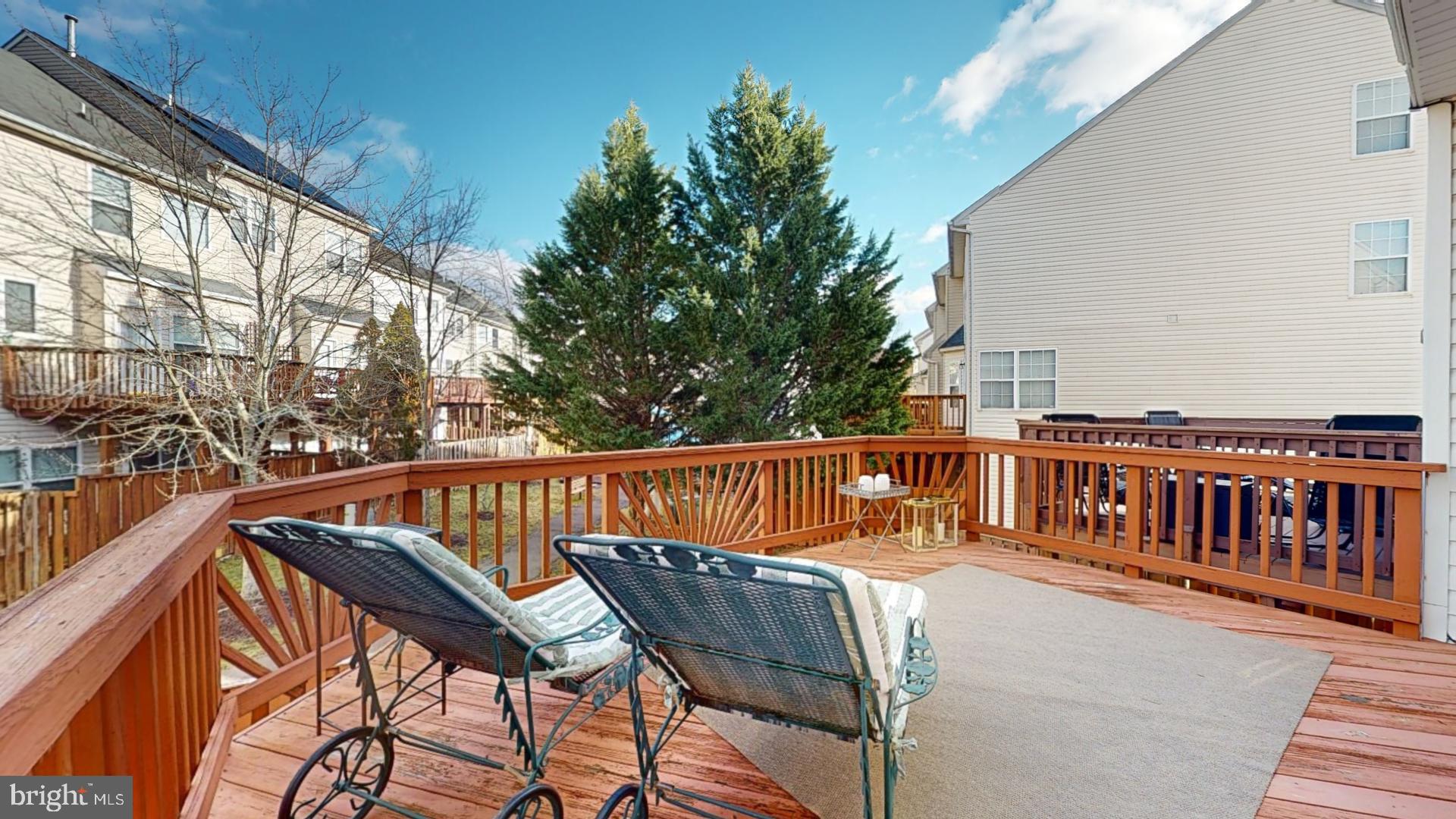 2583 James Madison Cir