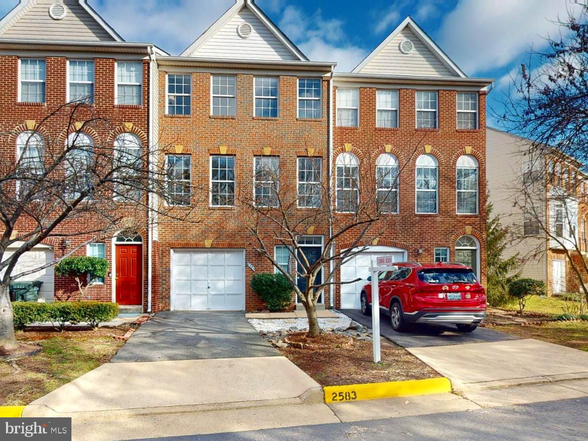 2583 James Madison Cir