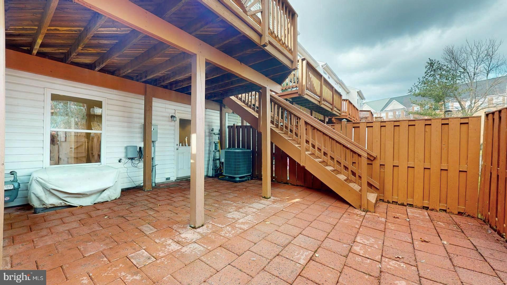 2583 James Madison Cir