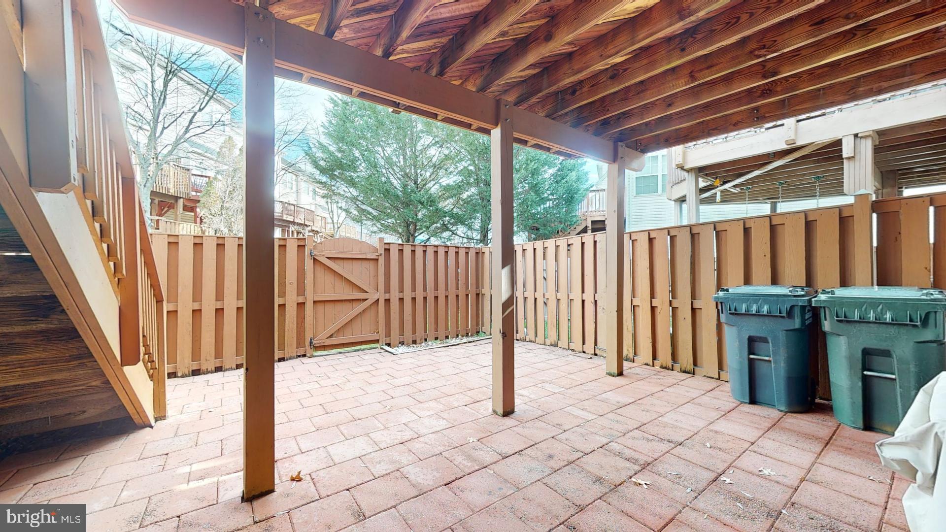 2583 James Madison Cir