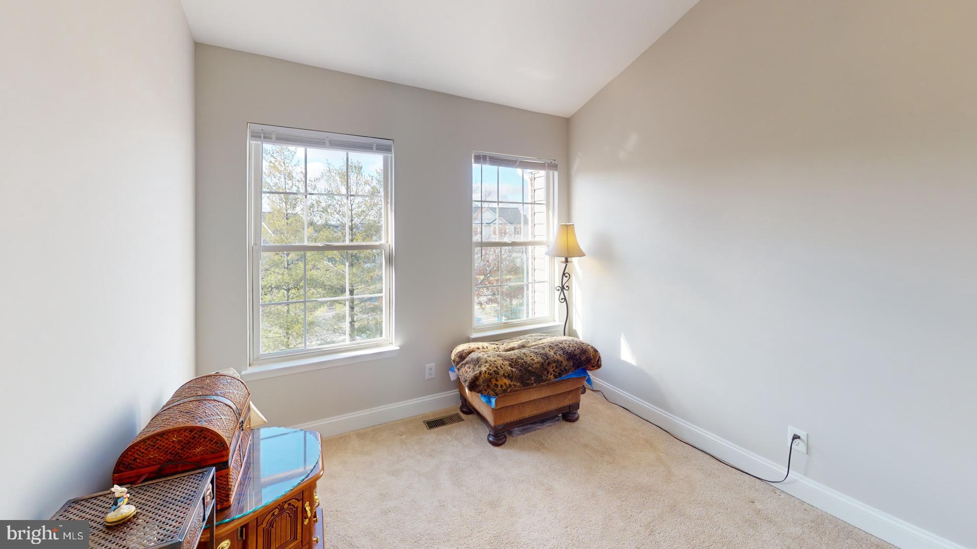 2583 James Madison Cir