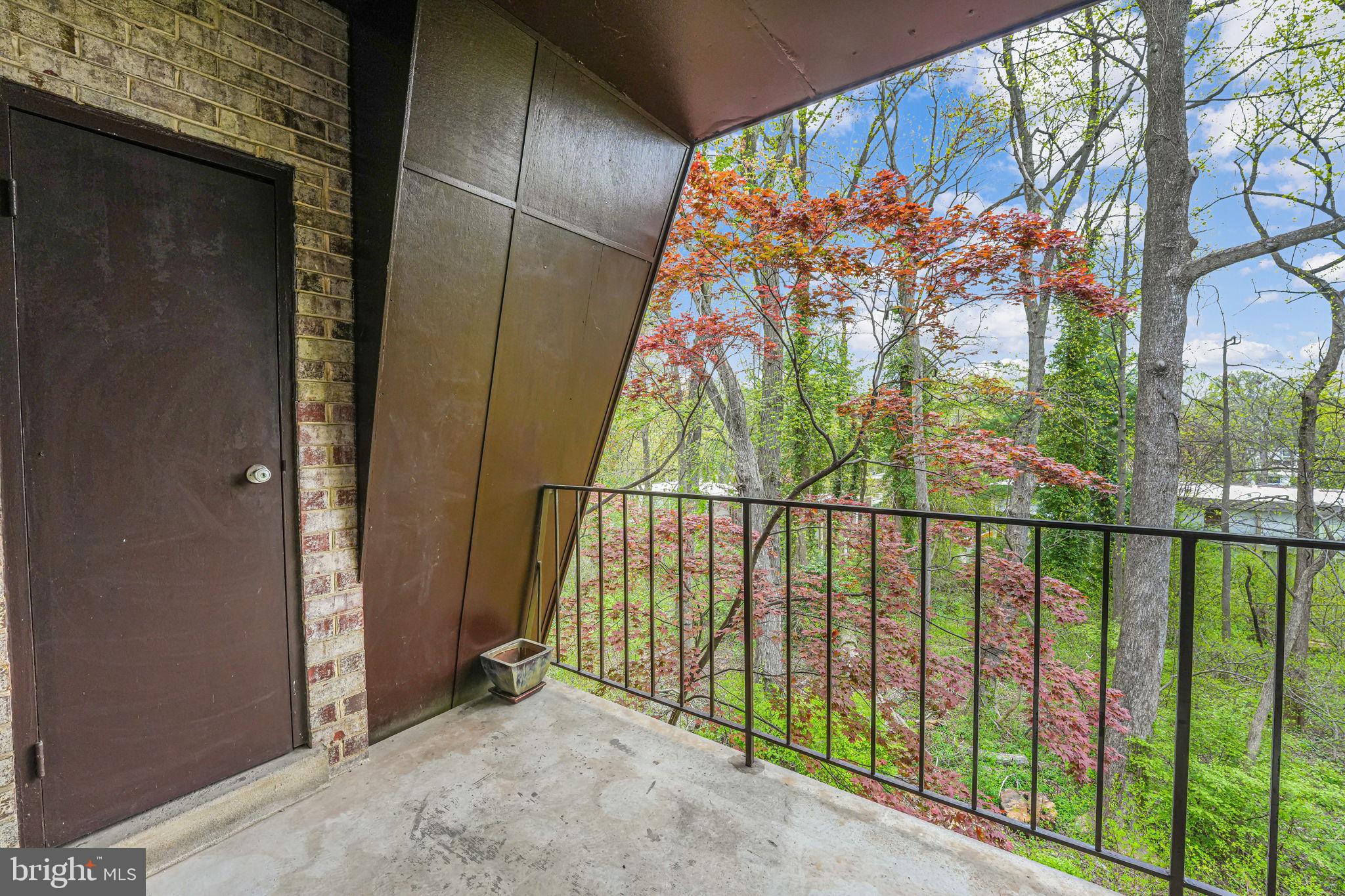 11601 Vantage Hill Rd #22b