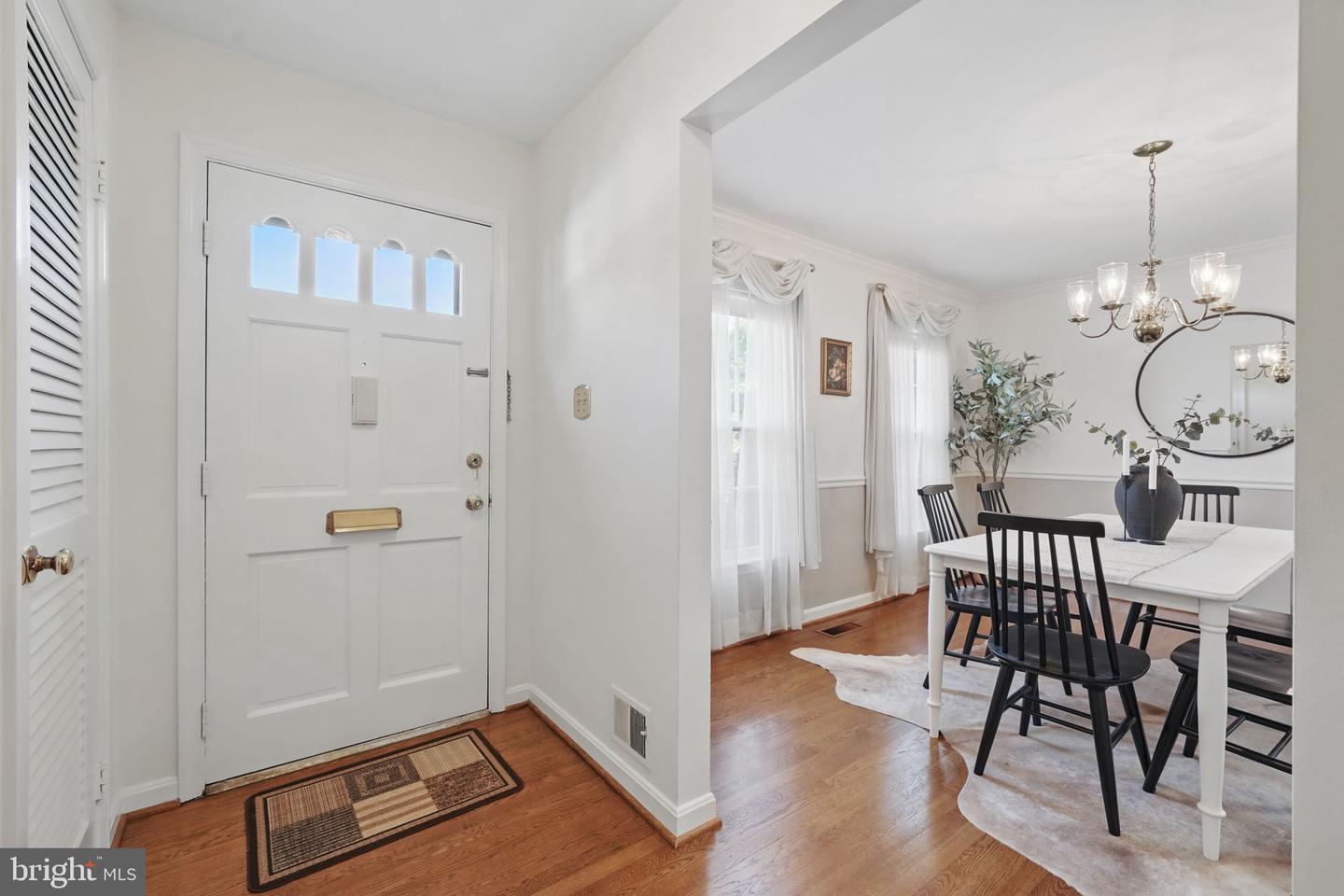 7013 Alicent Pl
