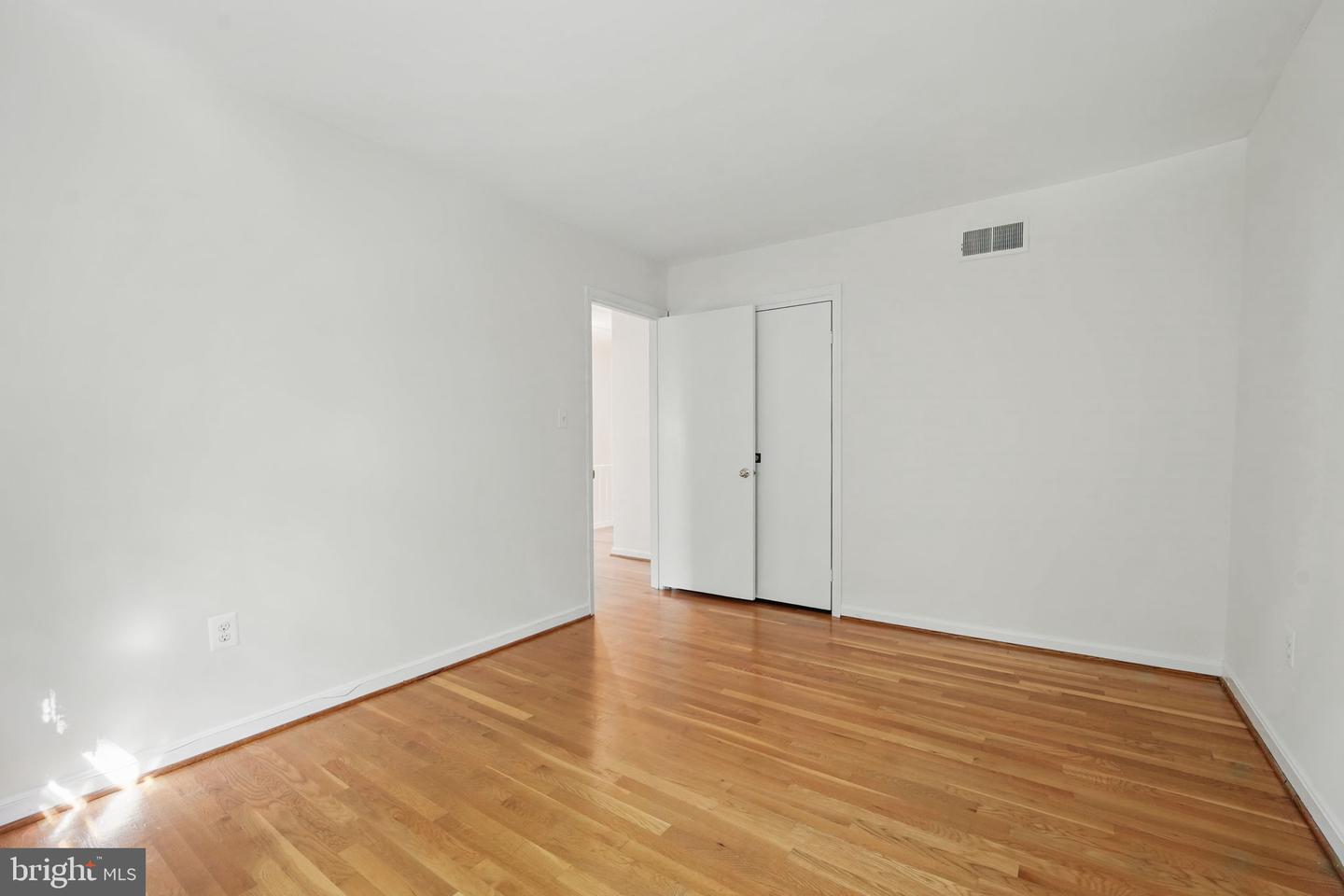7013 Alicent Pl