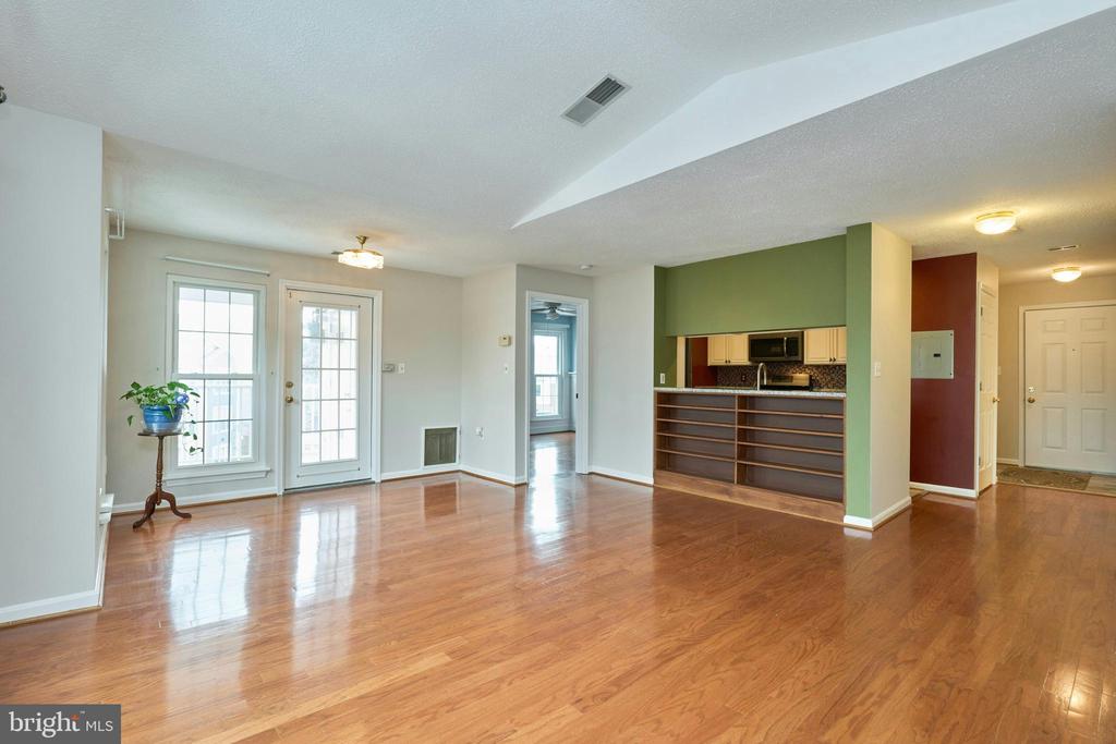 21014 TIMBER RIDGE TERRACE 302