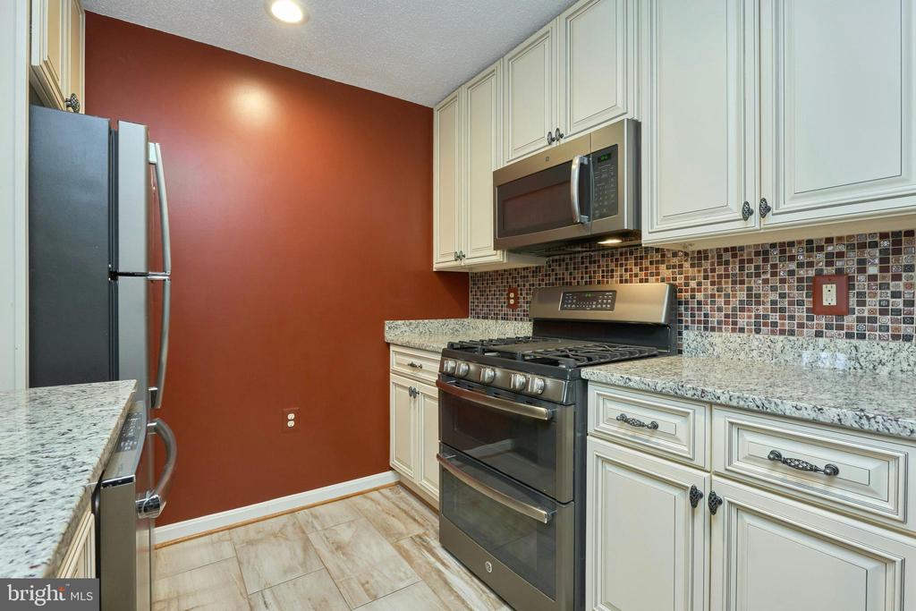 21014 TIMBER RIDGE TERRACE 302