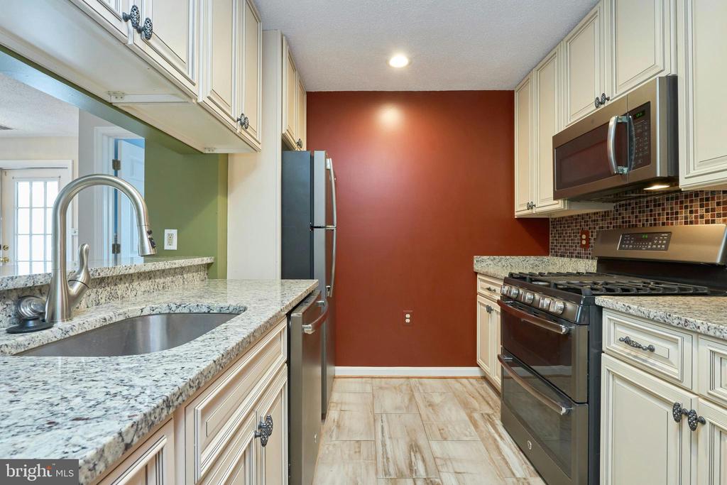 21014 TIMBER RIDGE TERRACE 302