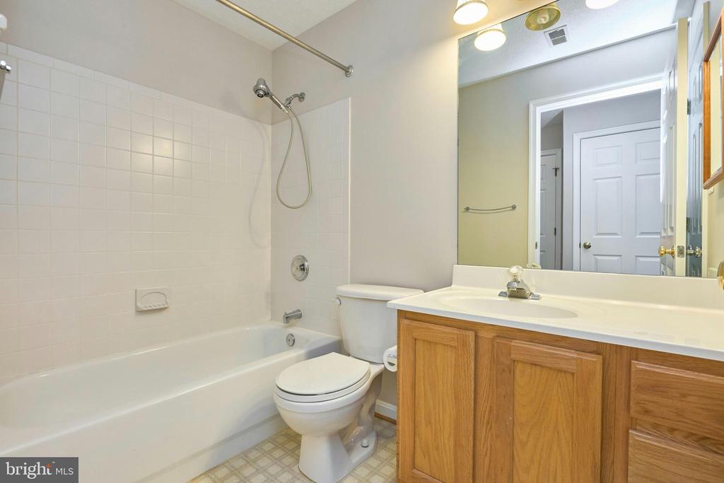 21014 TIMBER RIDGE TERRACE 302