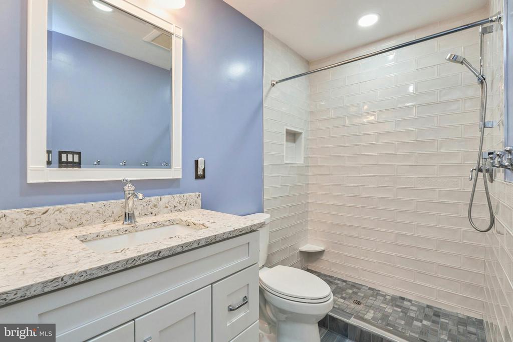 21014 TIMBER RIDGE TERRACE 302