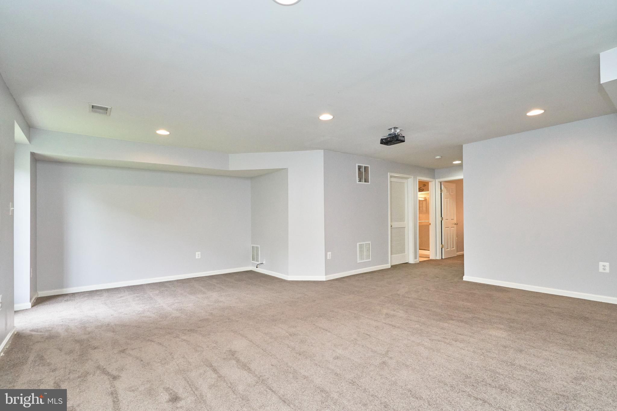 172 Executive Cir
