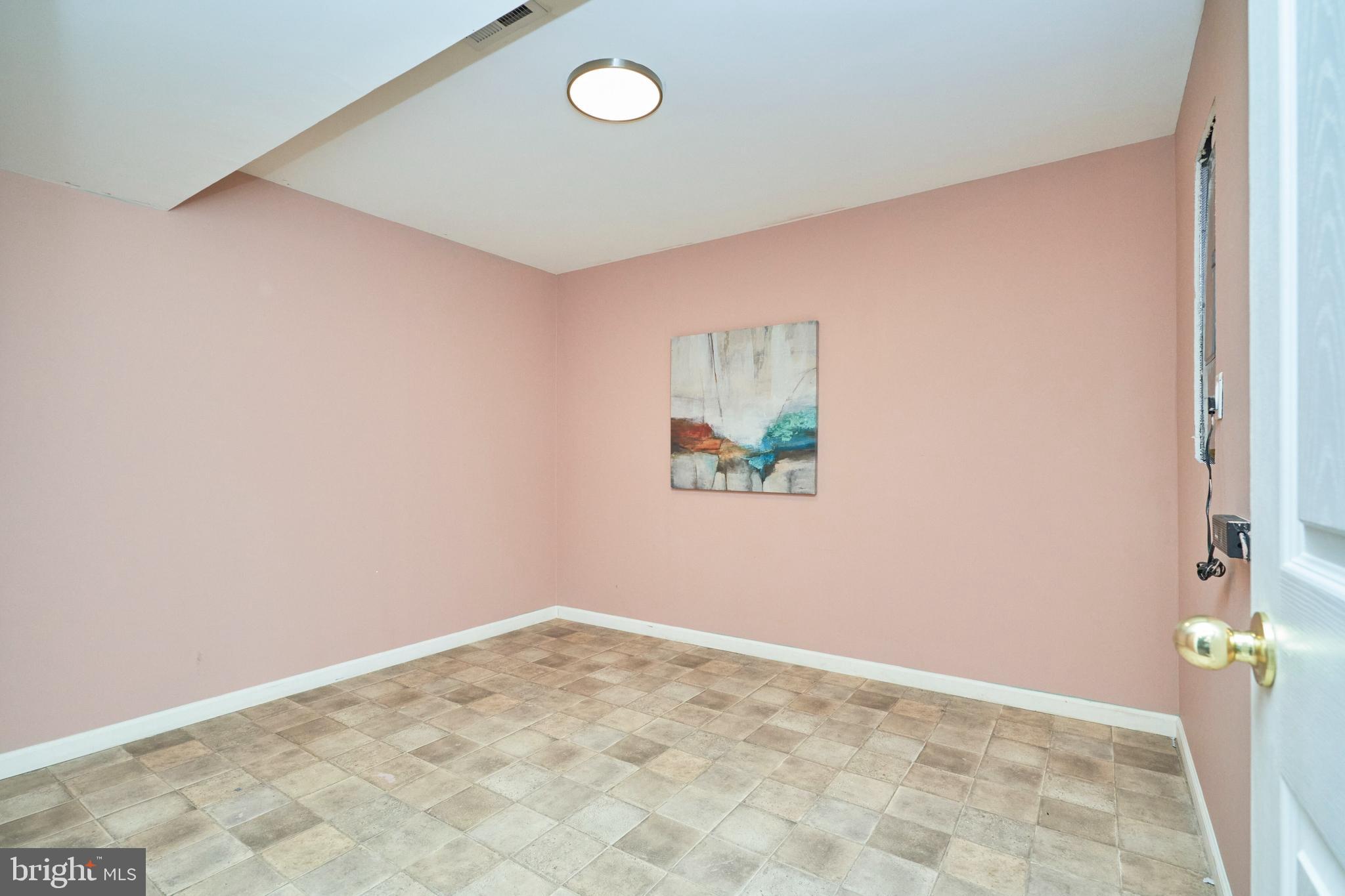172 Executive Cir