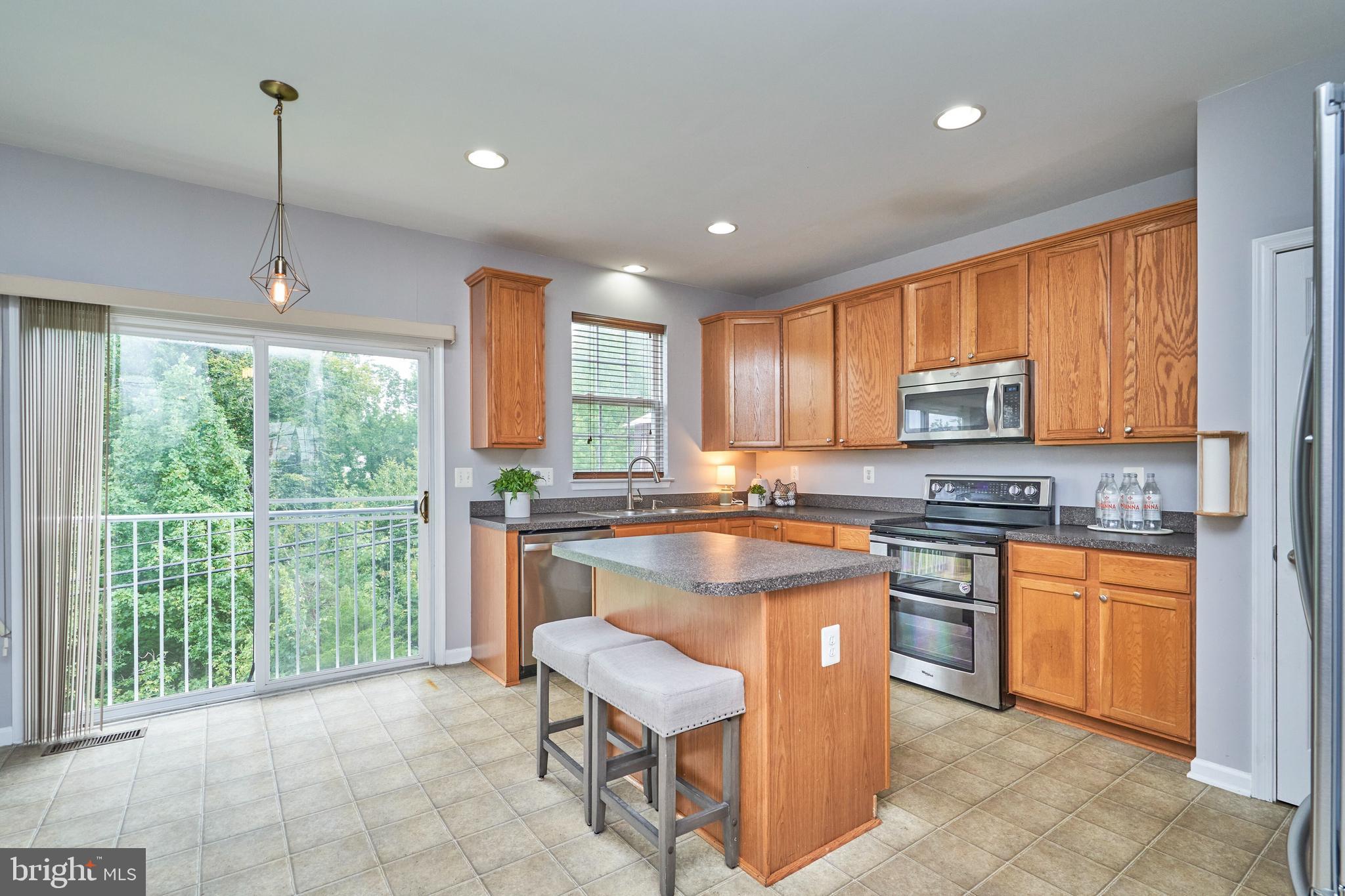 172 Executive Cir