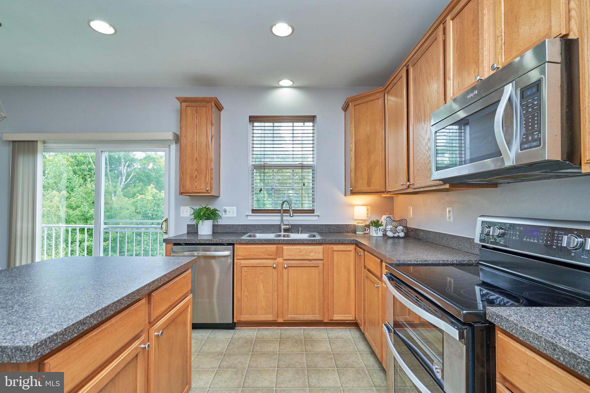 172 Executive Cir