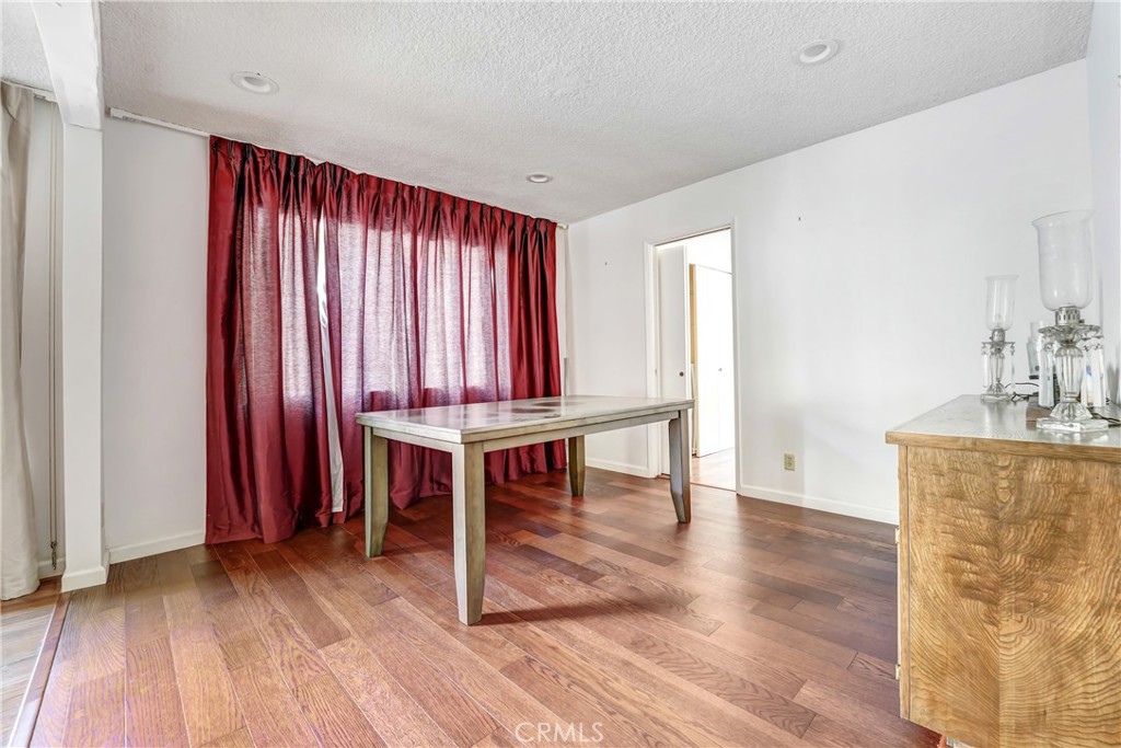 443 La Terraza Street