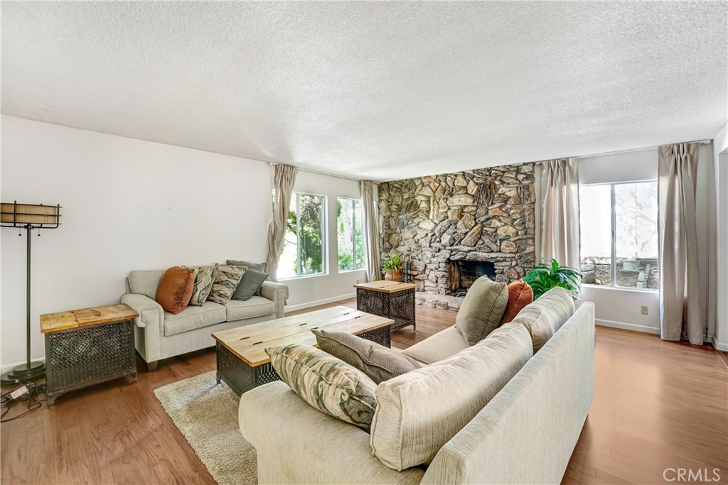 443 La Terraza Street