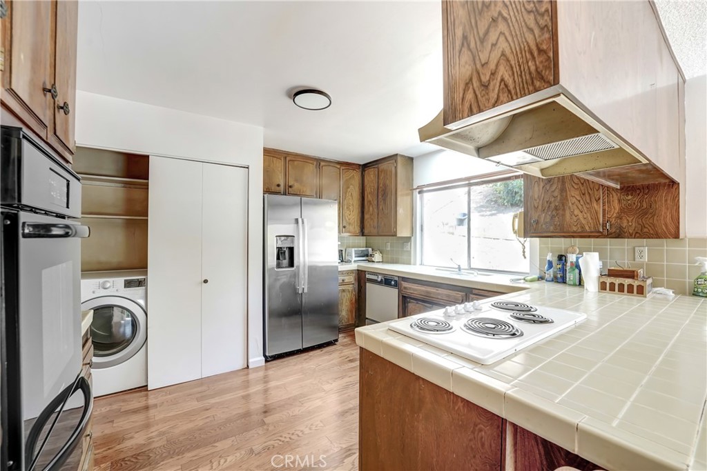 443 La Terraza Street