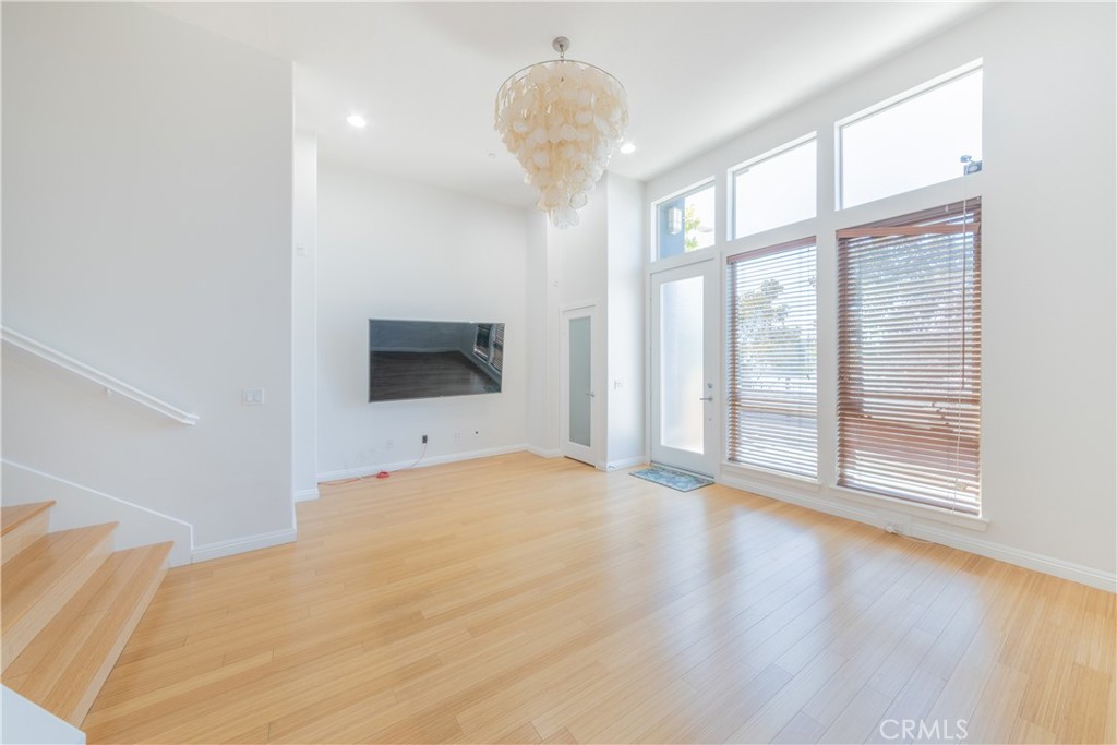 5410 W 149th Place 14