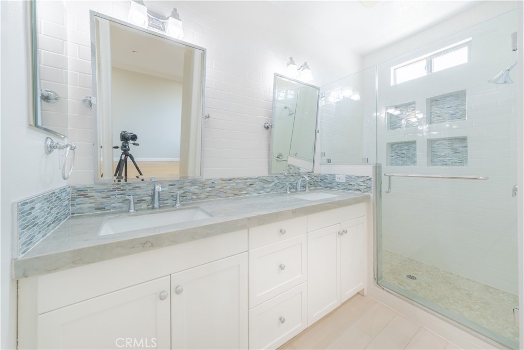 5410 W 149th Place 14