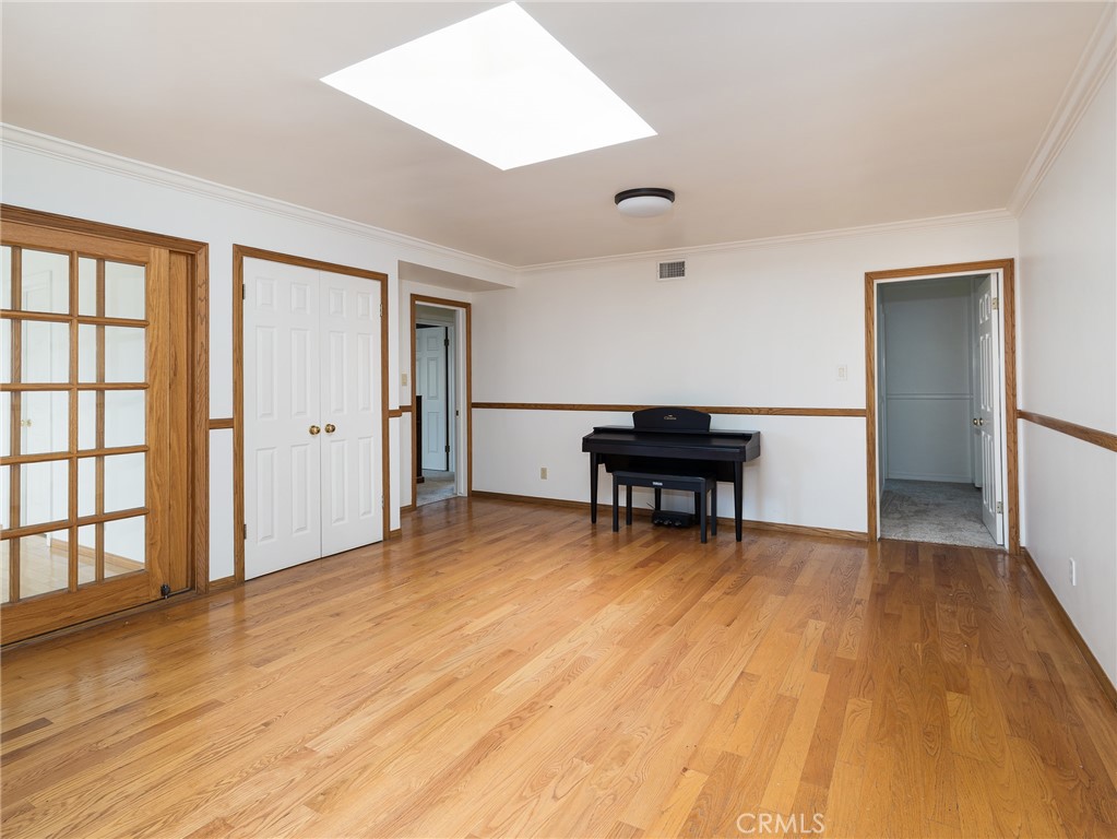 1715 W Santa Cruz Street