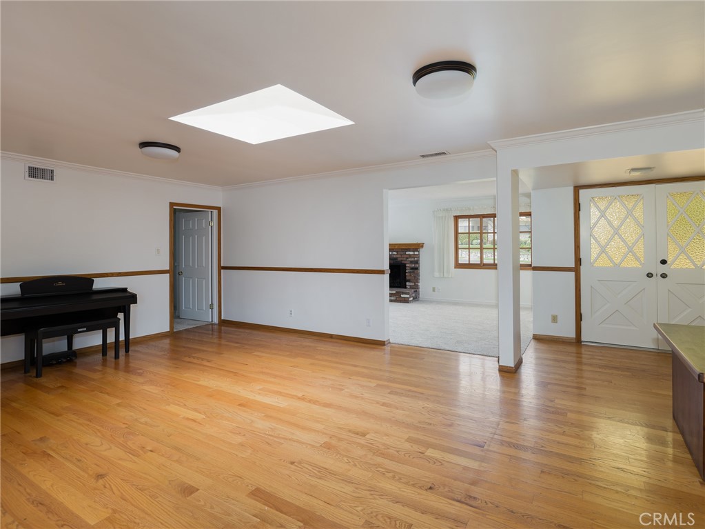 1715 W Santa Cruz Street