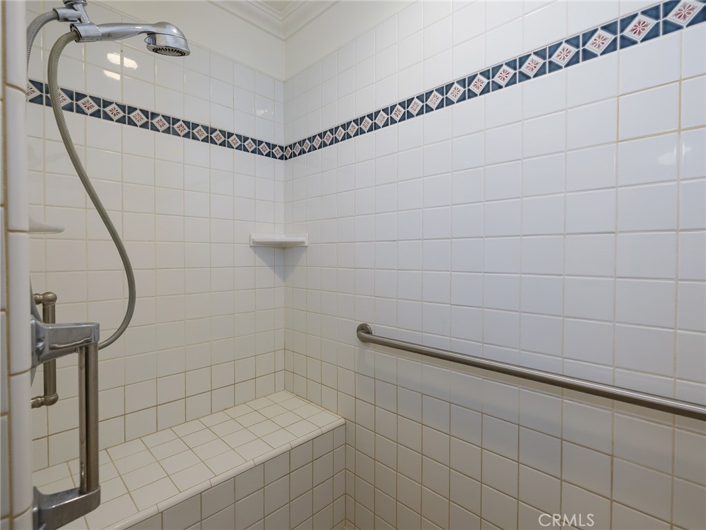 1715 W Santa Cruz Street