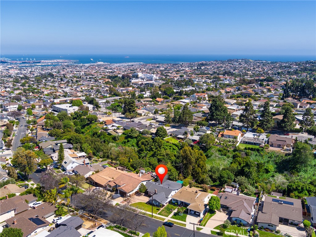 1715 W Santa Cruz Street