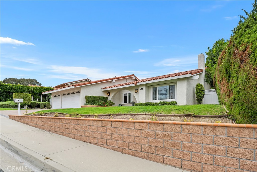 4077 Rousseau Lane