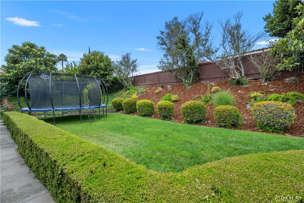 4077 Rousseau Lane