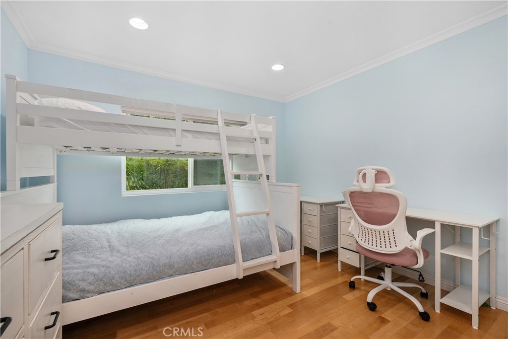 4077 Rousseau Lane