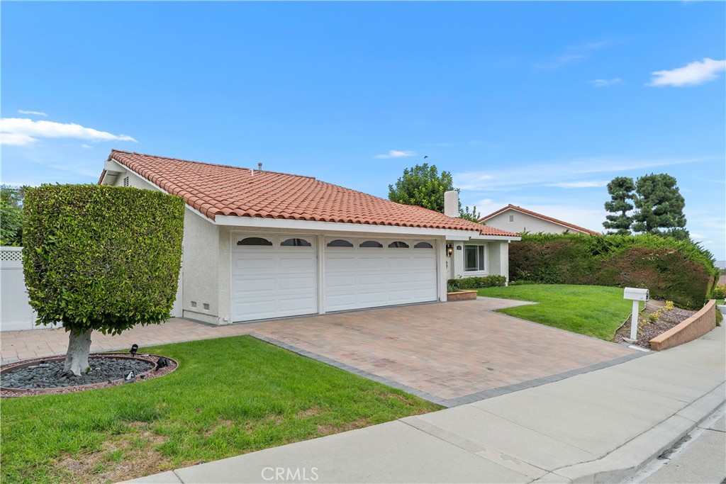 4077 Rousseau Lane