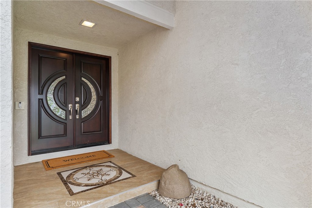 4077 Rousseau Lane
