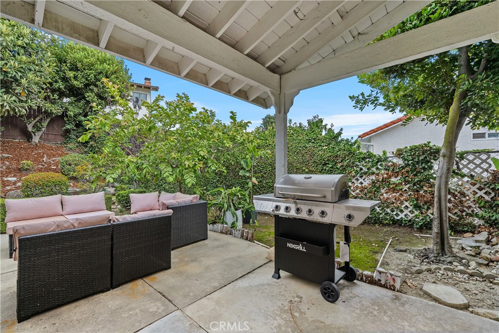 4077 Rousseau Lane