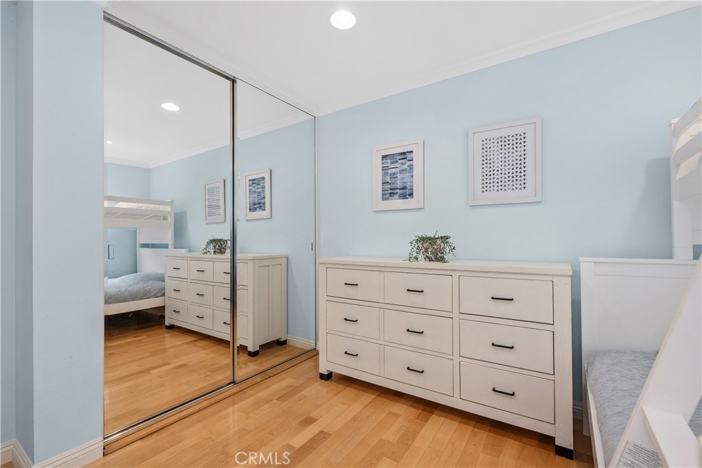 4077 Rousseau Lane