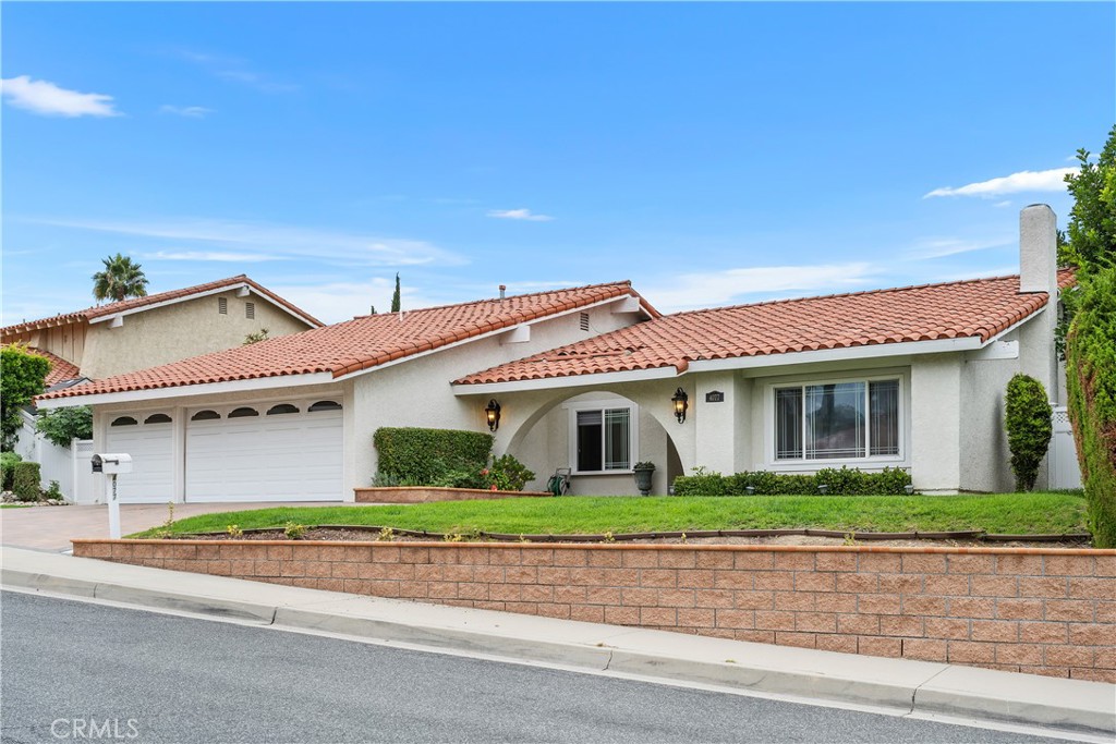 4077 Rousseau Lane