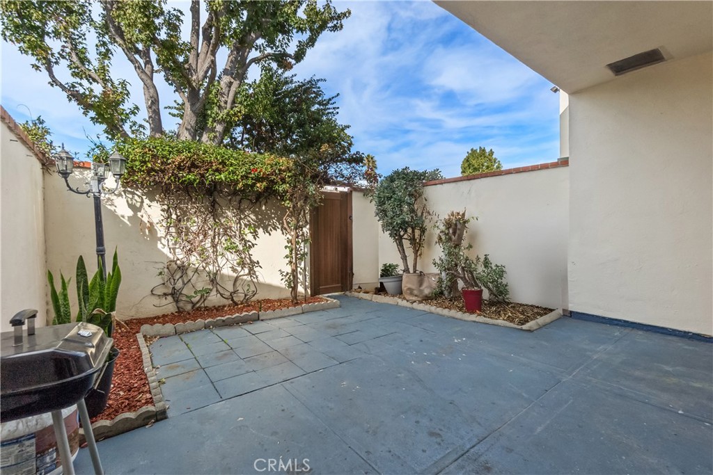 23550 S Western Ave. B