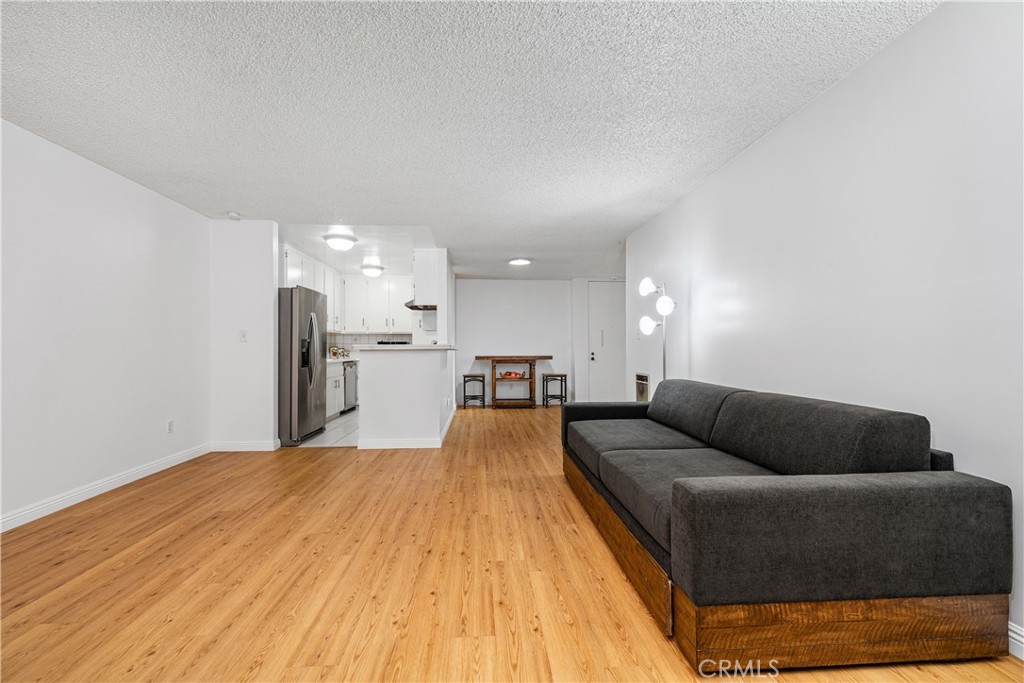 6542 Ocean Crest D208