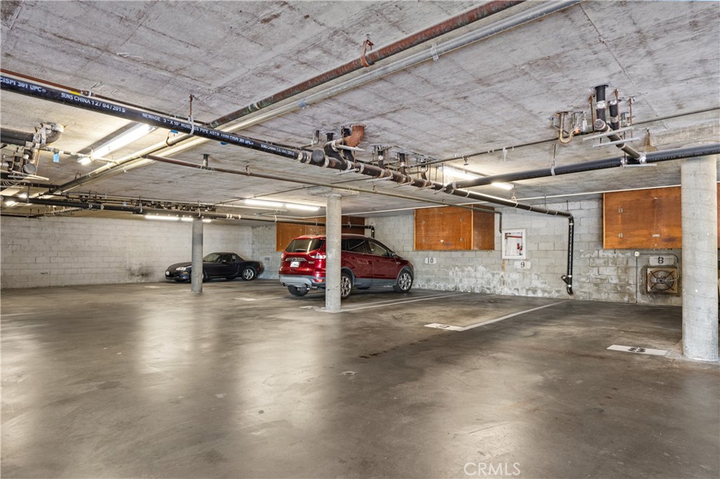 6542 Ocean Crest D208